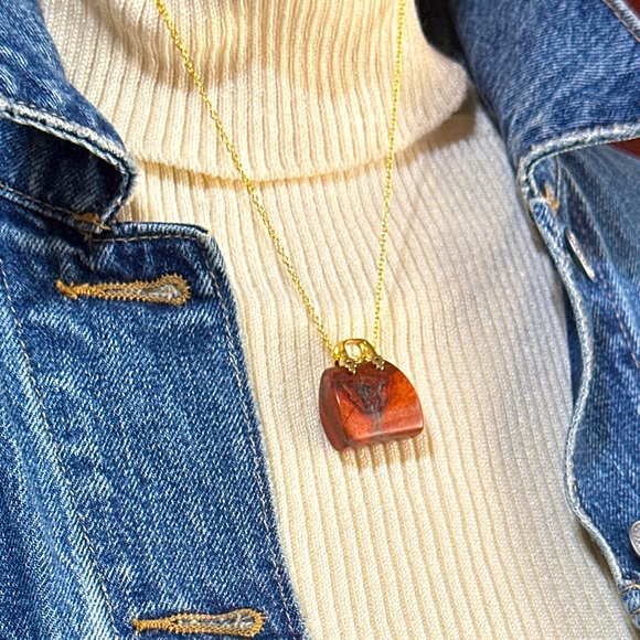 Alquimia Jewelry - Red Picasso jasper carved handbag in vermeil gold dainty chain pendant necklace